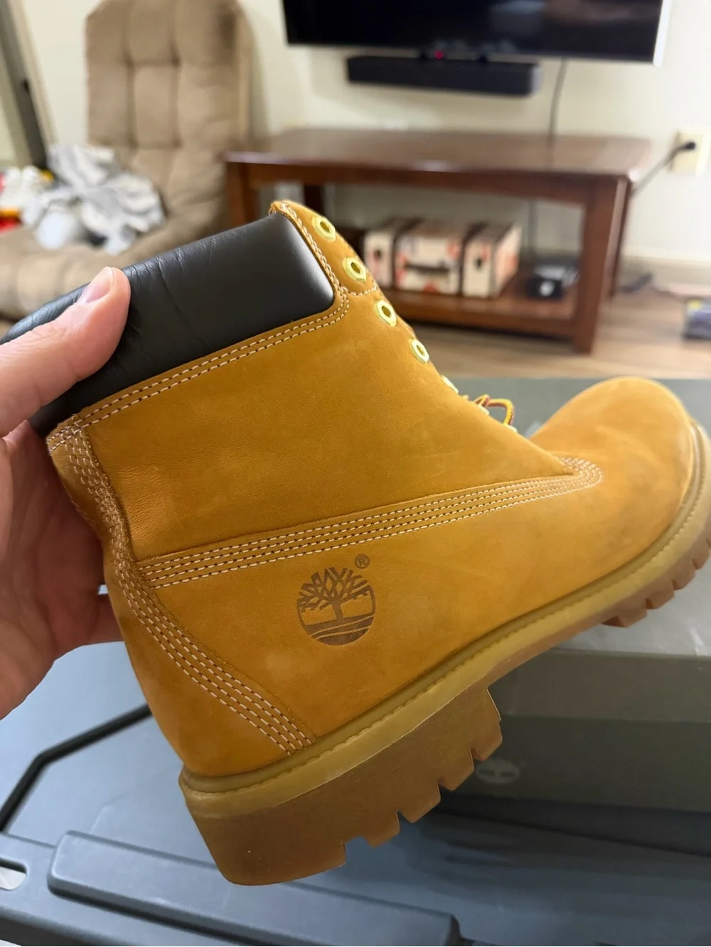 Timberland 6” Waterproof Boots Wheat Nubuck Men’s 12 TB010061